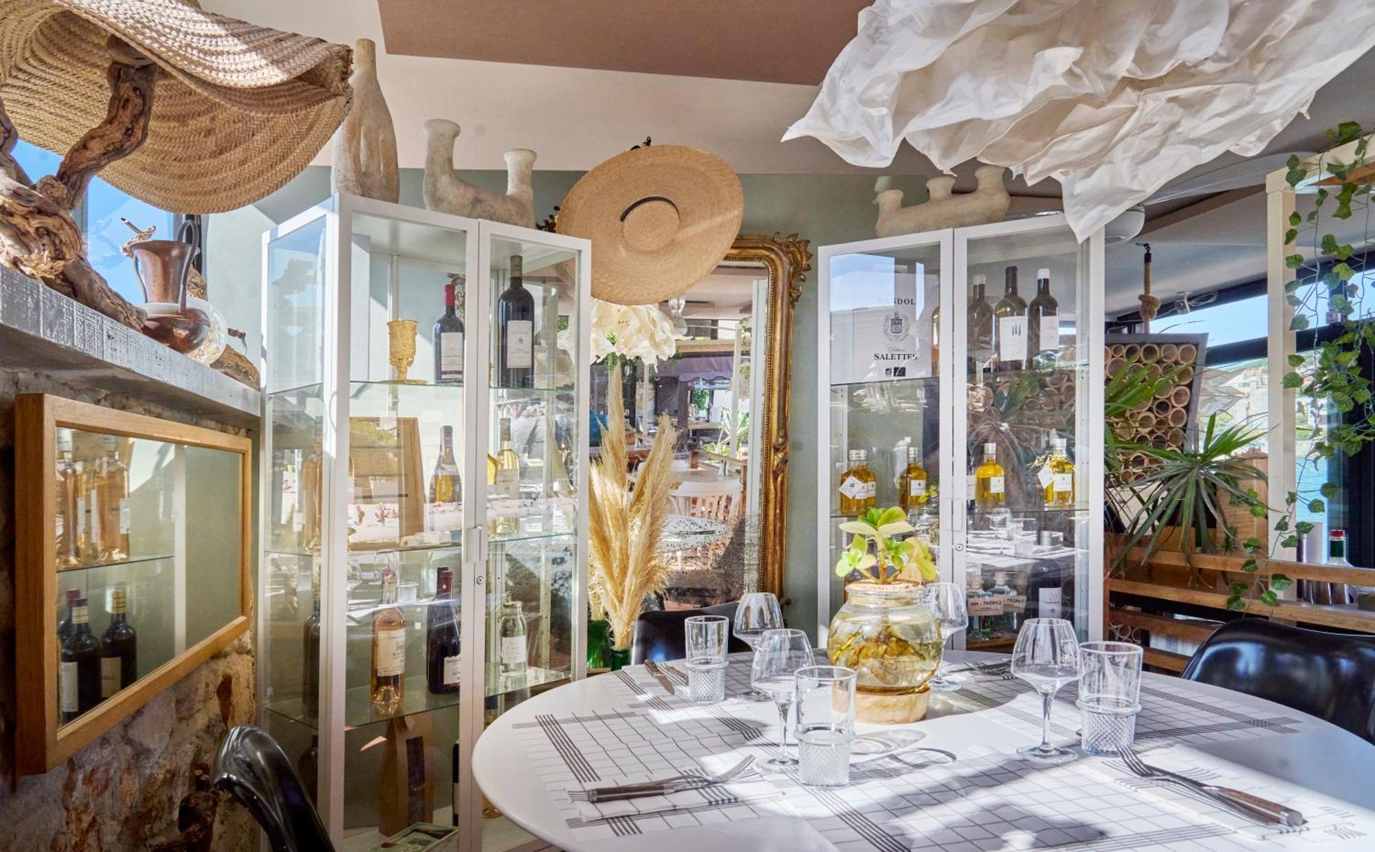 Hotel Plein Large Bandol Luaran gambar