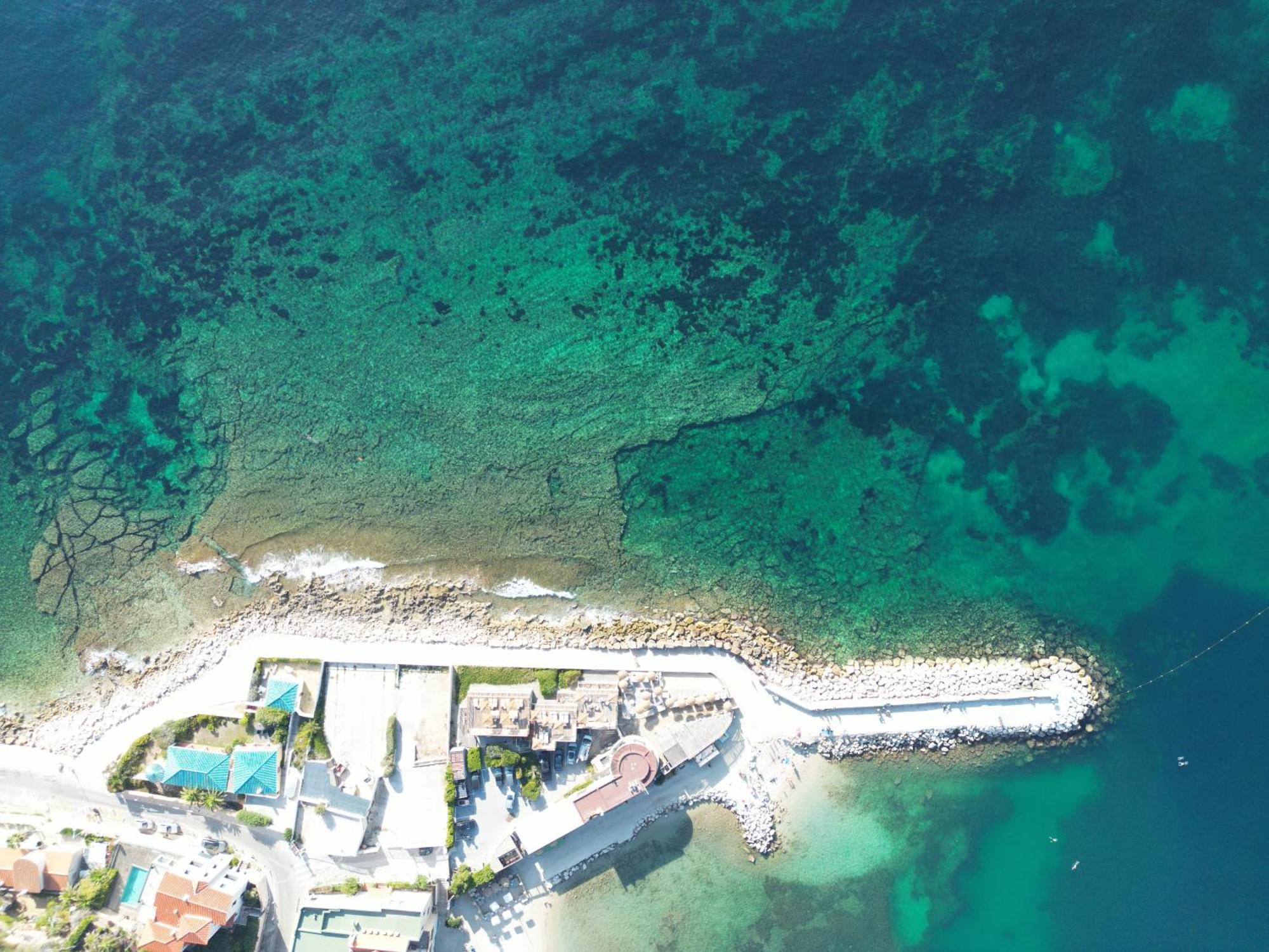 Hotel Plein Large Bandol Luaran gambar